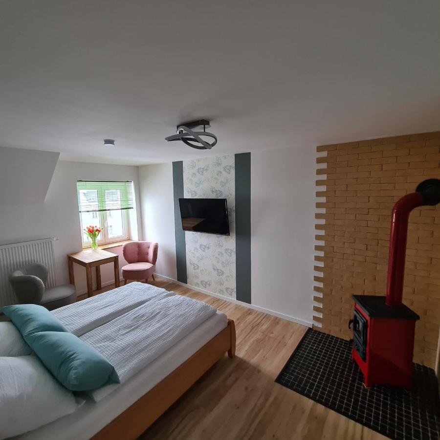 Gaestezimmer Treuen - Bed & Breakfast Esterno foto
