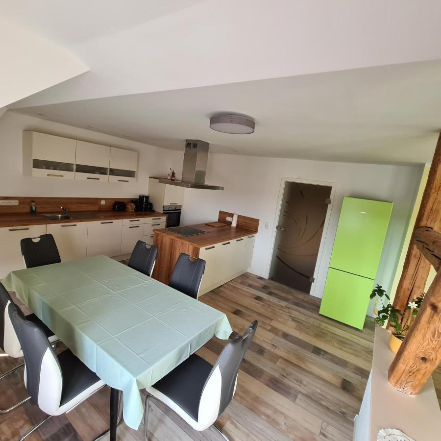 Gaestezimmer Treuen - Bed & Breakfast Esterno foto